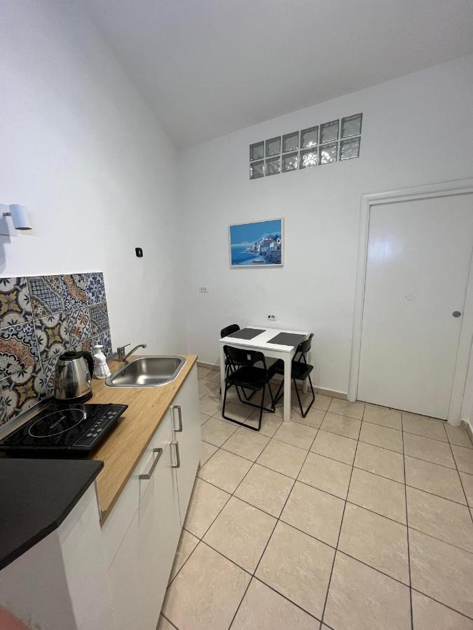Romeo'S Maison Apartment Napoli Bagian luar foto